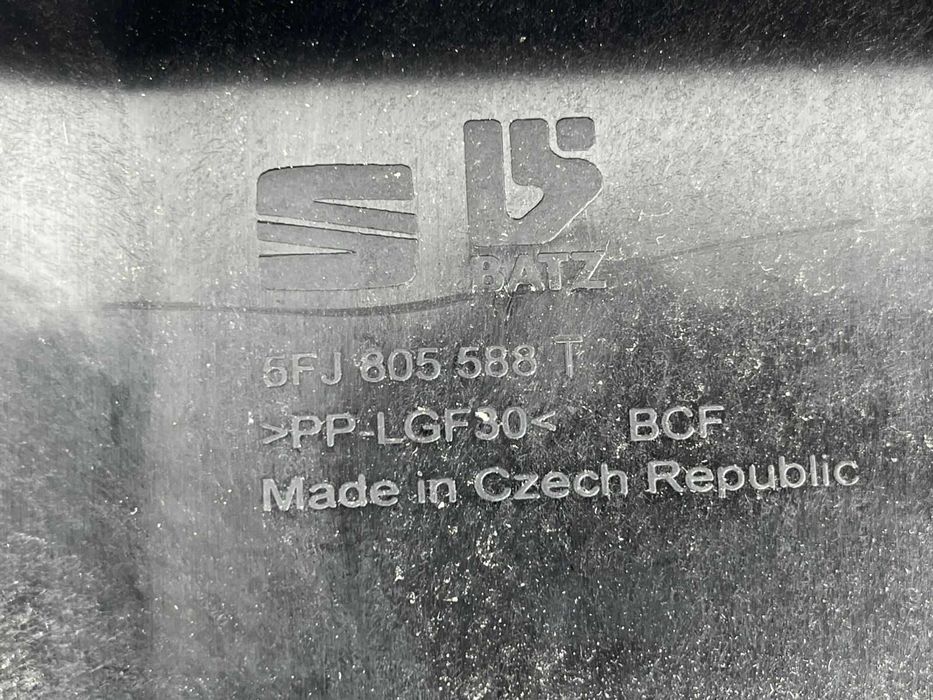 Seat tarraco 5fj805588t усилитель телевизор передний панель