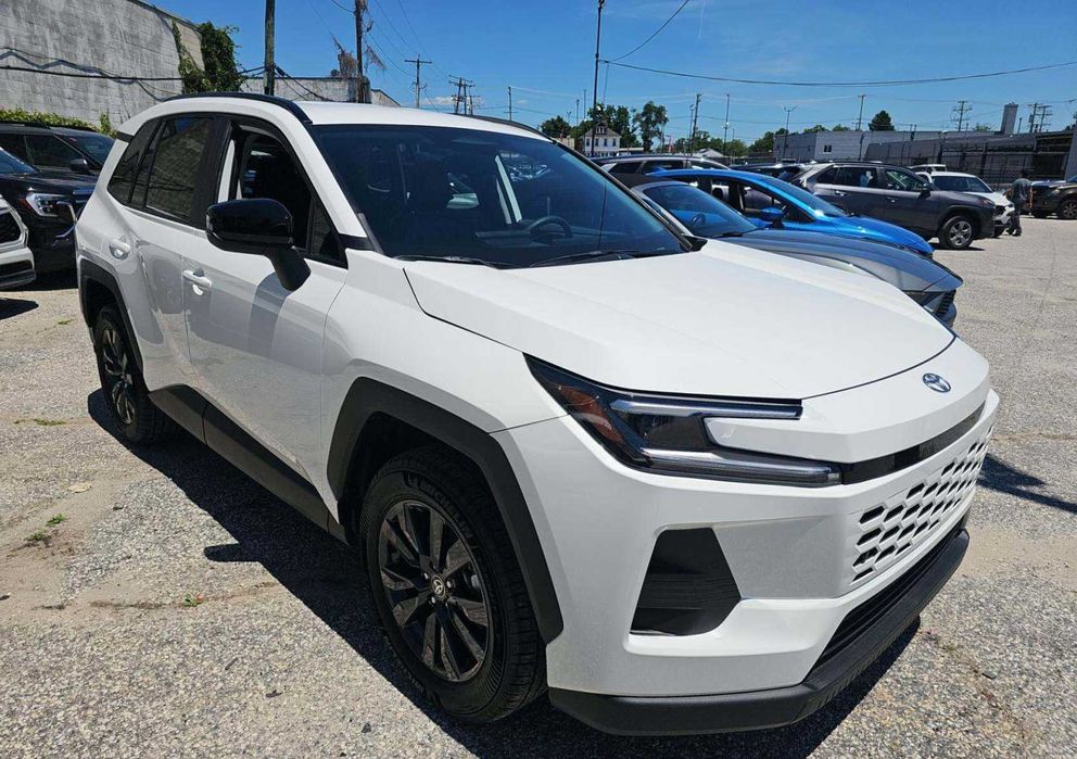 Toyota RAV4 Hybrid XLE Premium AWD 2026 з ПДВ