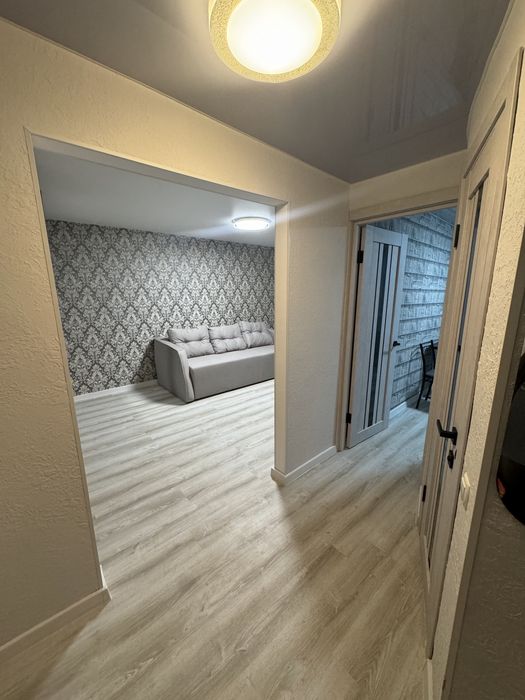 Продам однокомнатную квартиру с ремонтом на площади Мира , 1 этаж!!!