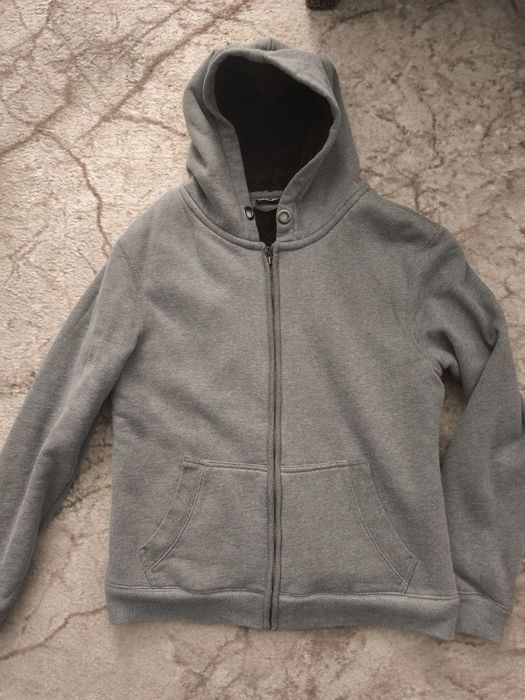 Продам Кофту на меху