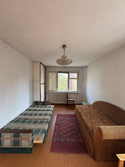 Здається 3 кімнатна рн Цум можна на місяць.