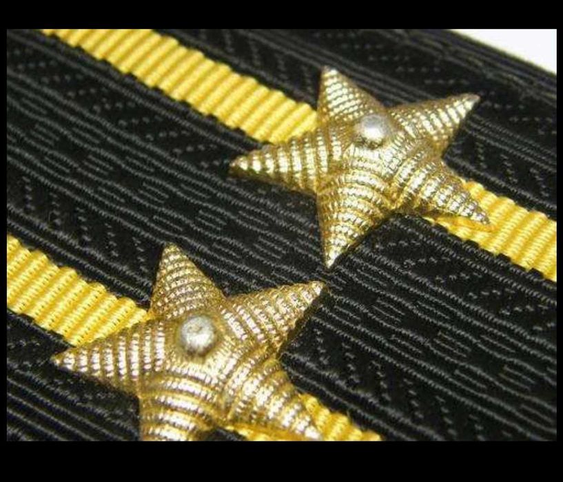 Dragonas de oficial da Marinha Soviética Russa - Capitão de 2ª Classe - Militarismo da Guerra Fria