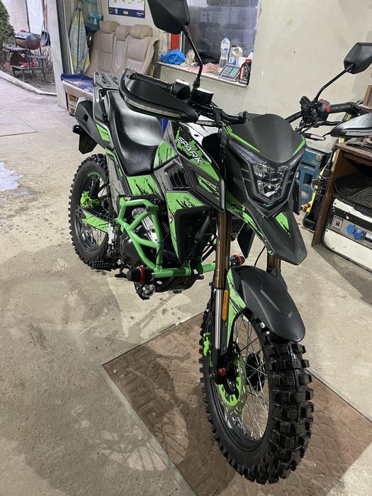 Мотоцикл Spark 300