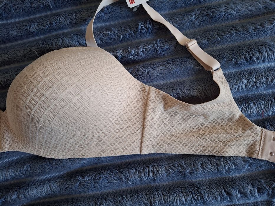 Uniqlo безшовний бра р.L
