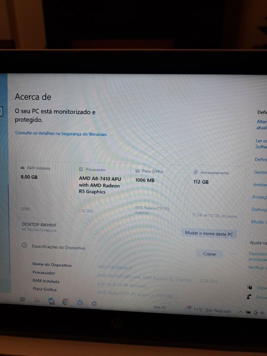 Hp pavillion notebook com pequena estaladela de 2cm na tampa