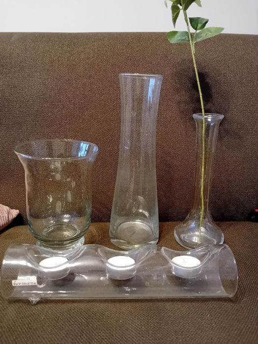 3 Szklane wazony plus świecznik