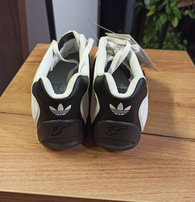 Extra cena ! Adidas Adiracer LO K / Goodyear adidas