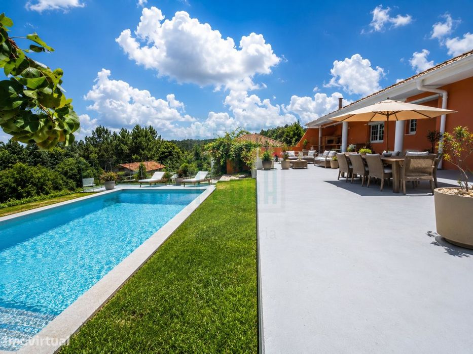 Moradia Térrea V3+1 | Terreno 2.860 m² | Canedo – Santa Maria da F