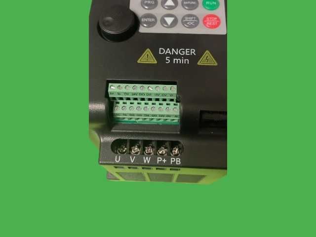 Частотний перетворювач 2.2 кВт 380-380