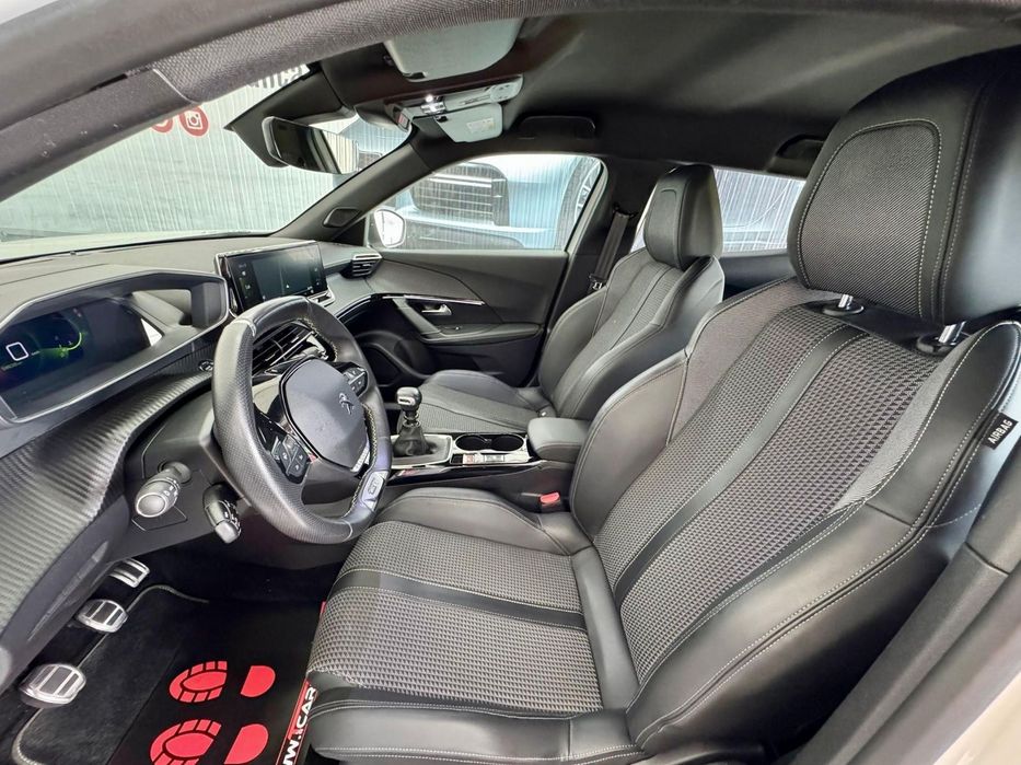 Peugeot 2008 1.2 PureTech GT
