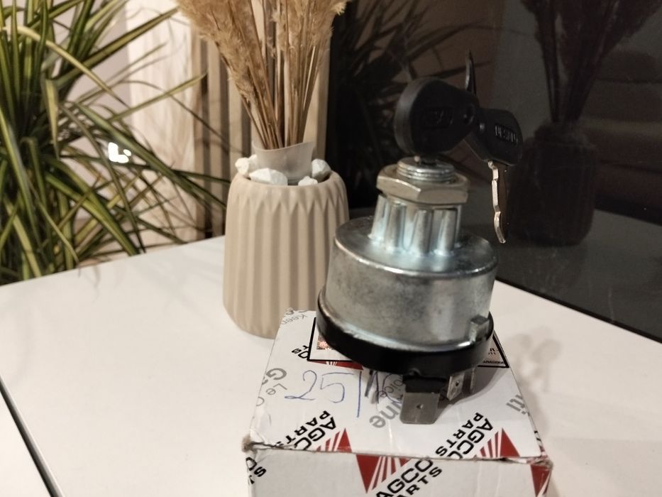 Stacyjka Massey Ferguson 64xx nowa