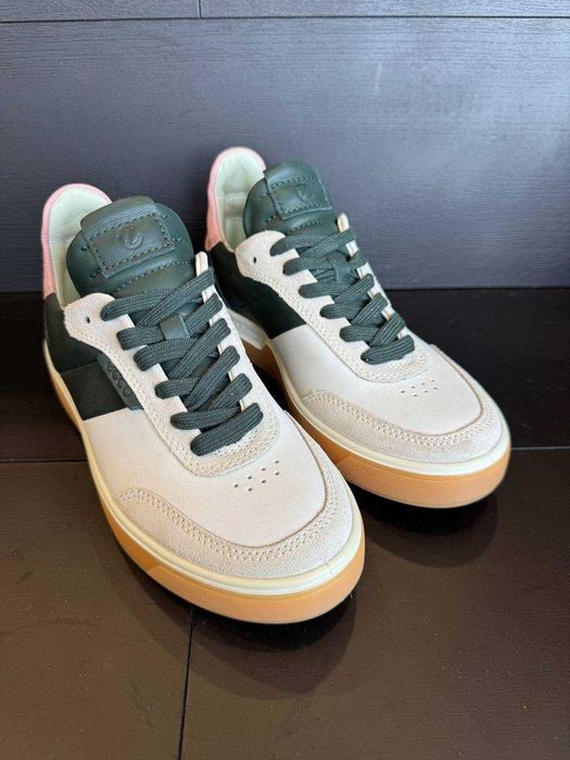 Шкіряні кросівки ECCO оригінал (35)