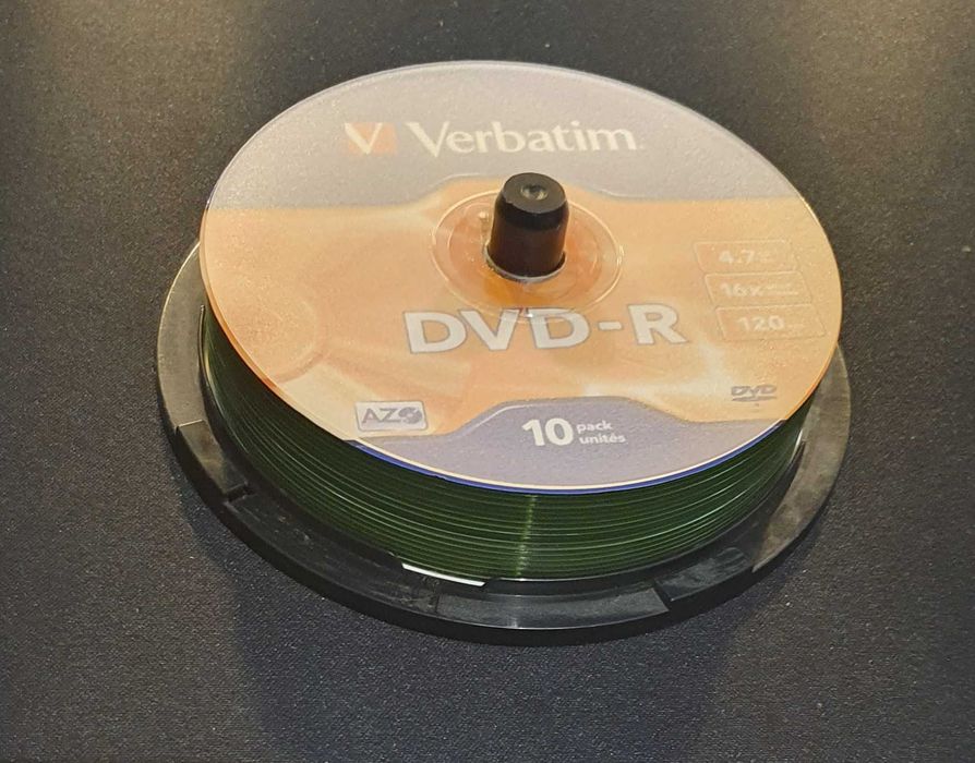 Lote de CDs e DVDs virgens