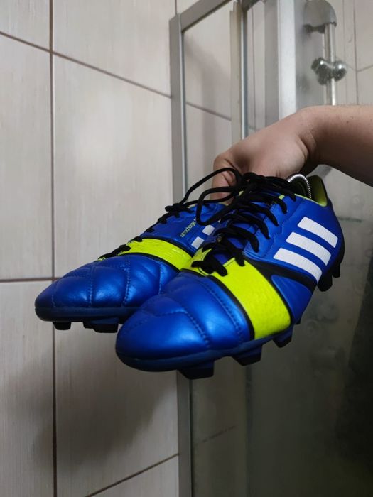 Męskie buty 43 piłkarskie adidas Nitrocharge 3.0 FG, przeznaczone do g