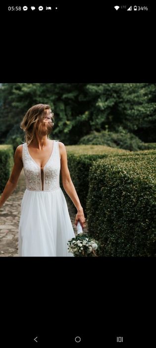 Suknia ślubna głęboki dekolt, muślin