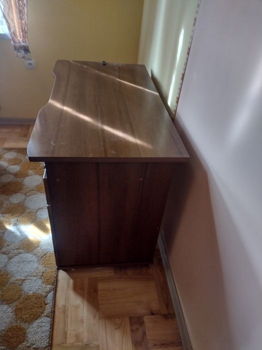 Продам стіл комп'ютерний