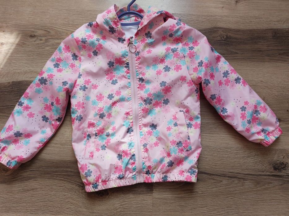 Курточка для дівчинки