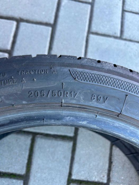 Шини 205/50 R17 89V Kleber Dynaxer HP4