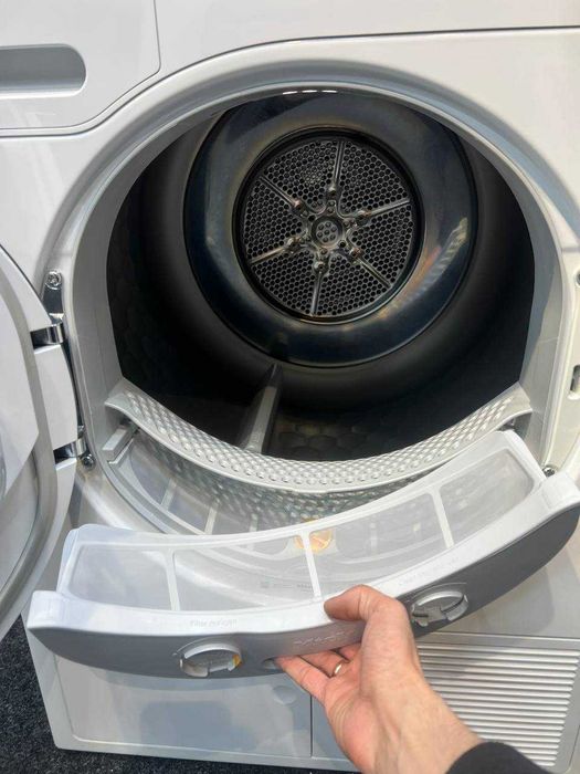 ТОП! Стильний дизайн! Сушильна машина Miele TCF 640 Wp / компресорна сушка мілле / милле