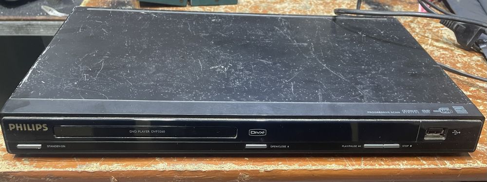 DVD PHILIPS modelo DVP3260/12