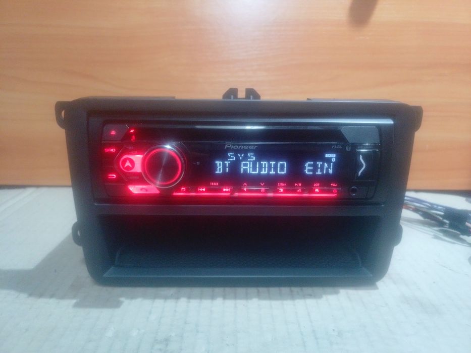 Автомагнітола Pioneer DEH-S320BT Bluetooth, USB, AUX, CD