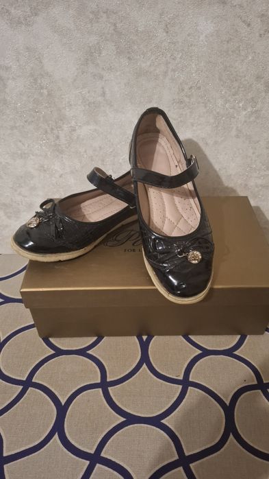 Кроссовки теплые 32р даром