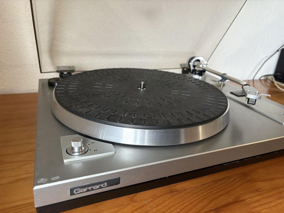Gira discos Garrard GT-20