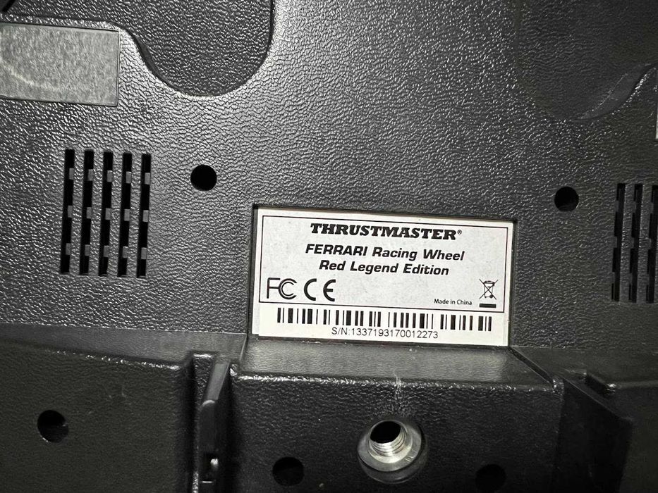 Кермо Thrustmaster Ferrari
