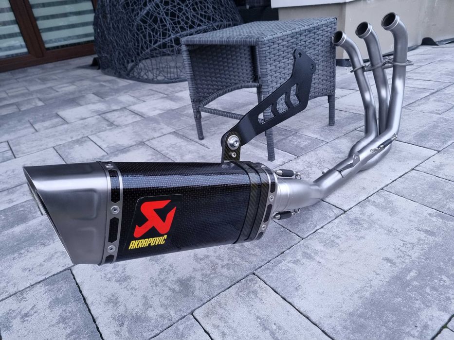 Yamaha MT09 MT-09 MT 09 Tłumik Kolektory Wydech Akrapovic 2021-23