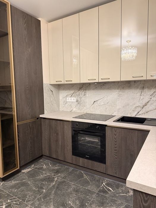 VP Продаж сучасної 1-кімнатної квартири в новобудові, укомплектована