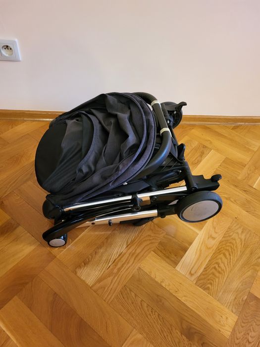 Składany wózek spacerówka Kiss K2GO z akcesoriami
