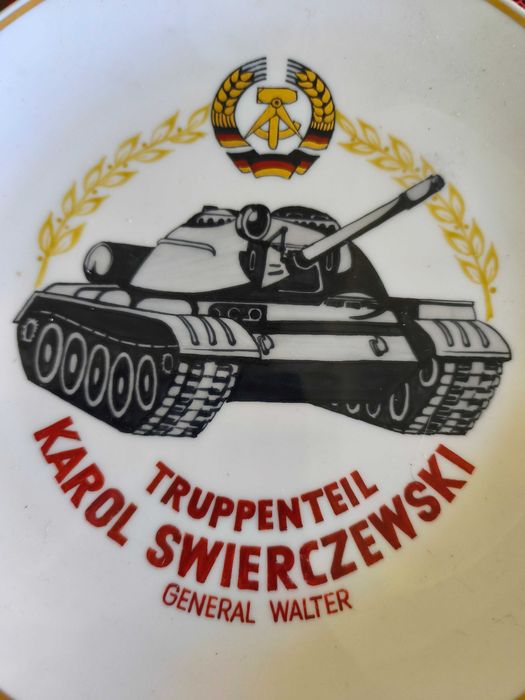 Pamiątkowy talerz kolekcjonerski NRD PRL