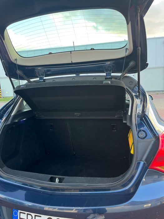 Opel Astra Opel Astra J 2012 rok