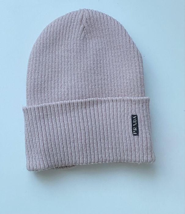 Шапка жіноча Prada