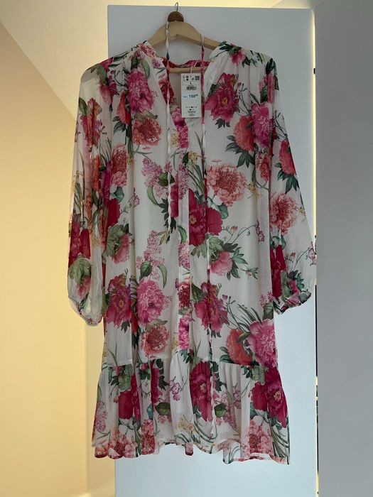 Nowa sukienka Reserved – L – kwiatowy wzór – z metką