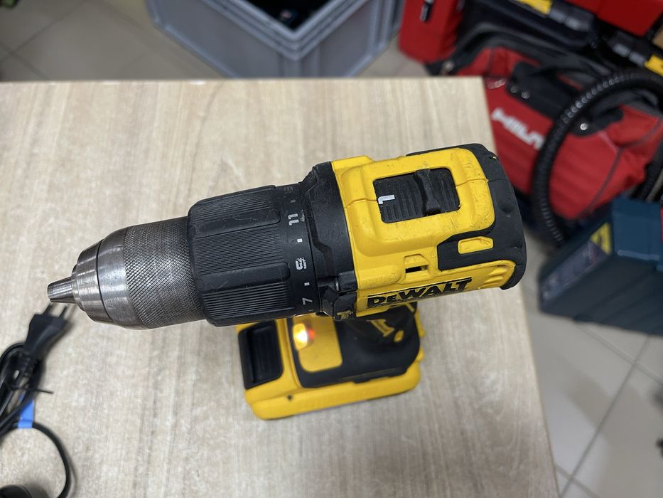 Dewalt DCD709 / безщітковий шурупокрут Девольт