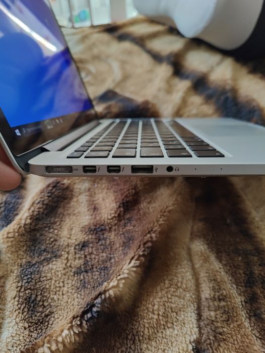 Macbook pro 13 retina 8/256 ssd