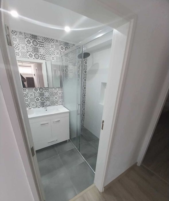 Quarto para arrendar em zona bastante calma e tranquila