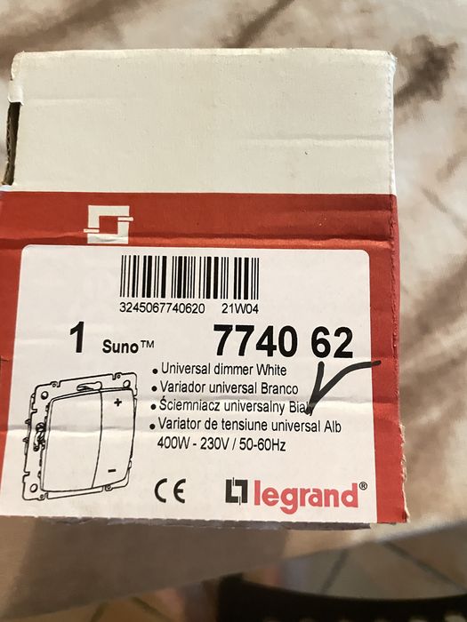 Duas tomadas novas430762819553208322