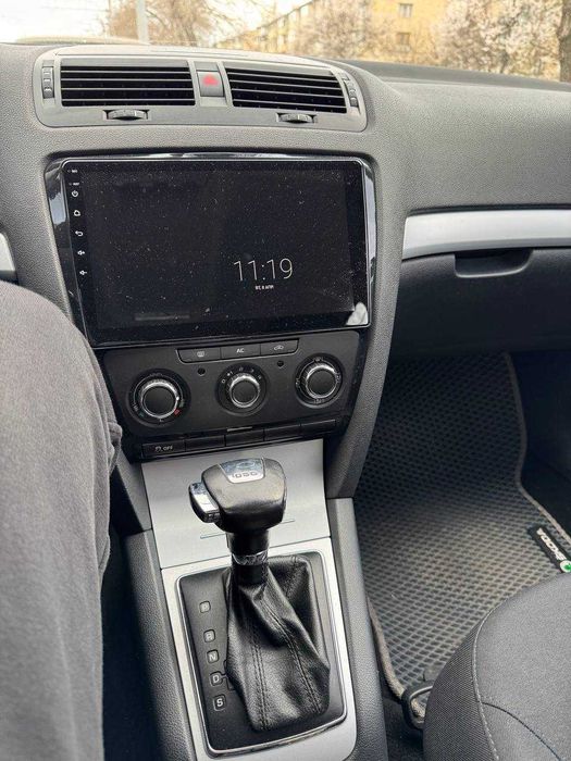 Продам авто Skoda Octavia a5 1.8 tsi  dsg7