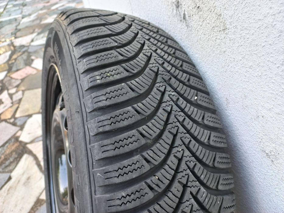 1 Jante 15 c/ Pneu NOVO