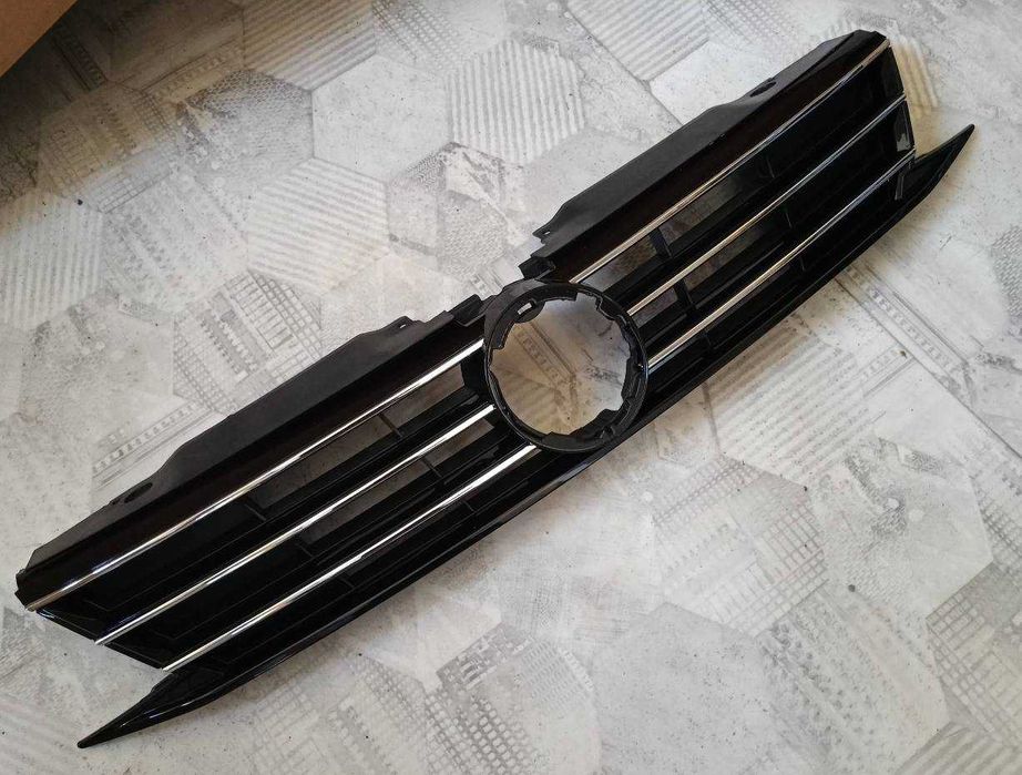 Решітка радіатора VW Jetta 6 решетка Джетта 2014-2017