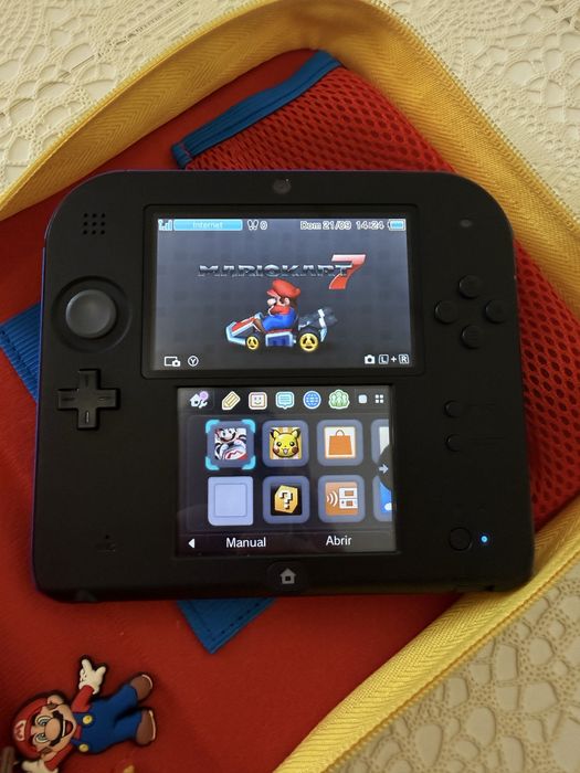 Nintendo 2DS Preto/Azul