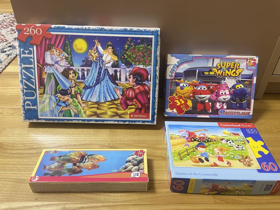 Дитячі пазли різні