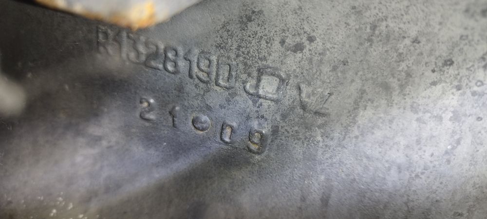 Silnik John Deere 6 cyl Turbo Renault Ares