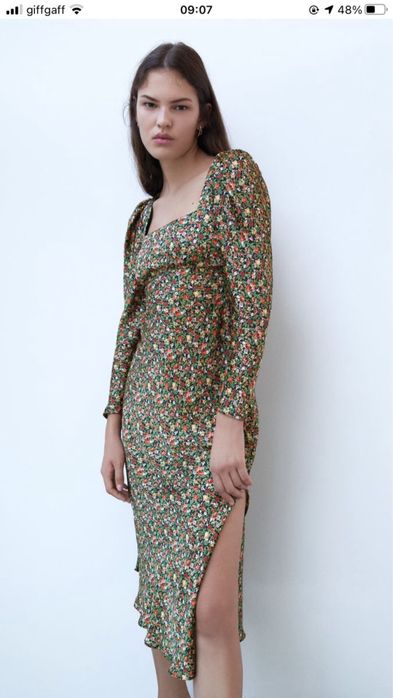 Квіткова сукня Zara, розмір М, довжина міді