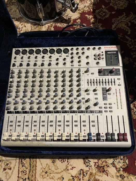 Mixer Phonic Helix Board 18 FireWire