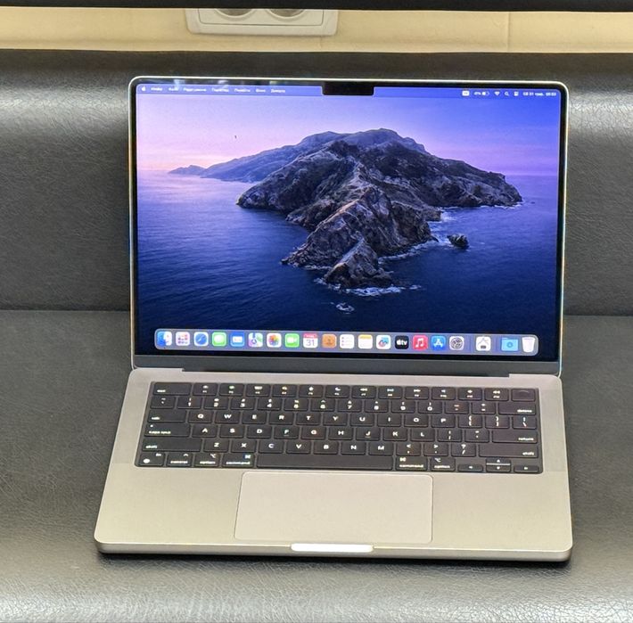 MacBook Pro 14" M3 8GB/512 Space 2023 MTL73 Гарантія Магазин+обмін