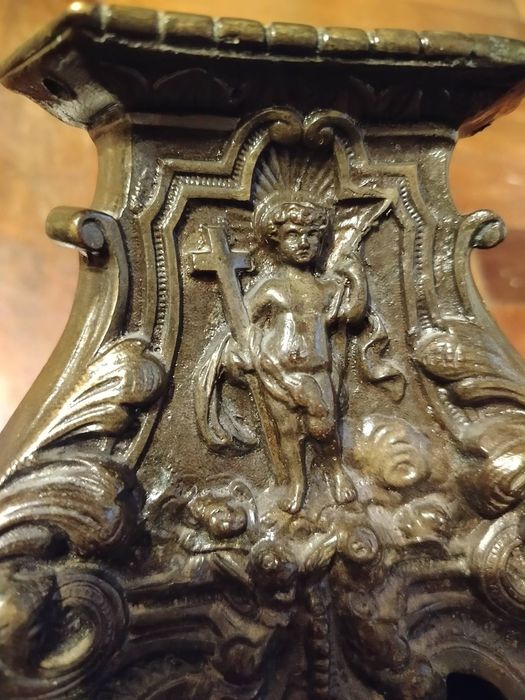 Часть подсвечника церковного старинного