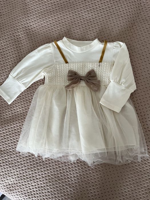Сукня святкова 80 розмір молочного кольору